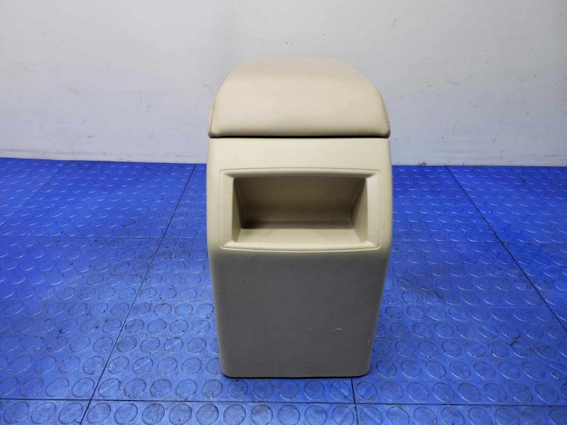 2018 Subaru Legacy Front Console