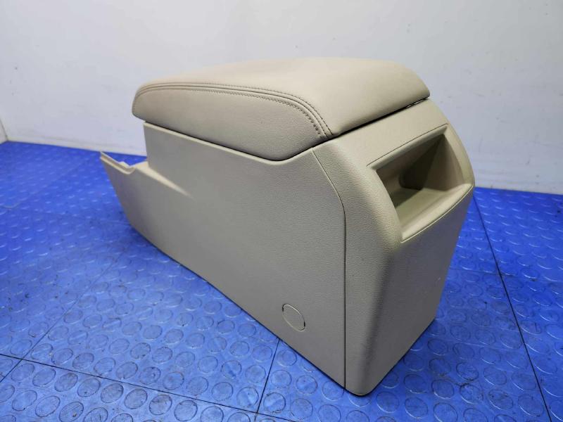 2018 Subaru Legacy Front Console