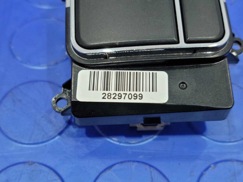 2017 Jeep Compass Combination Switch