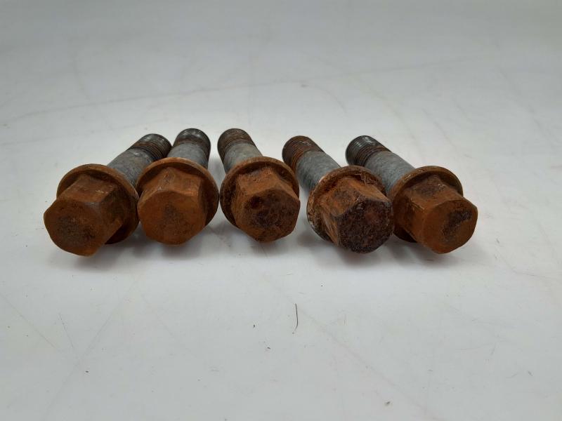 2008 Mercedes ML-Class Lug Nuts