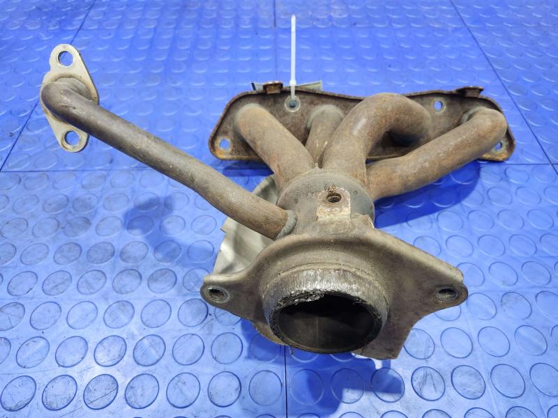 2010 Toyota Prius Exhaust Manifold