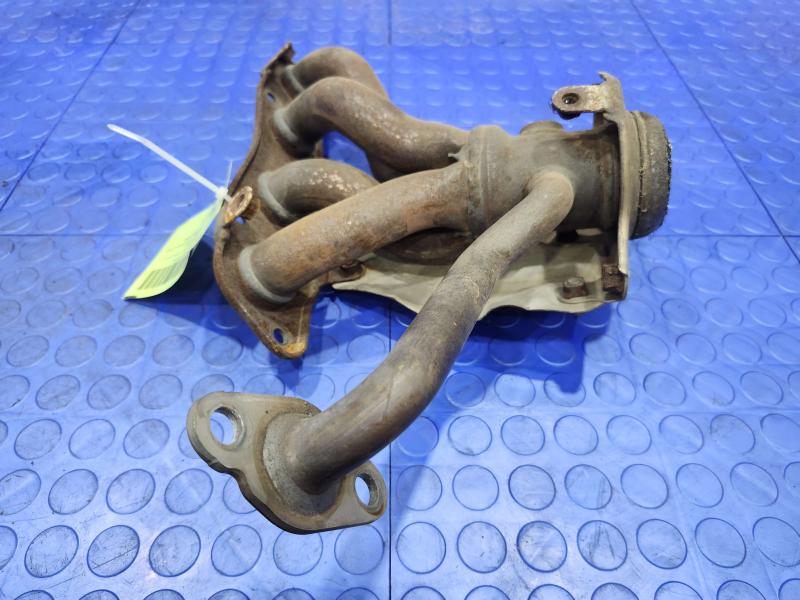 2010 Toyota Prius Exhaust Manifold