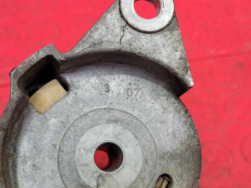 2008 Saturn Vue Engine Belt Tensioner