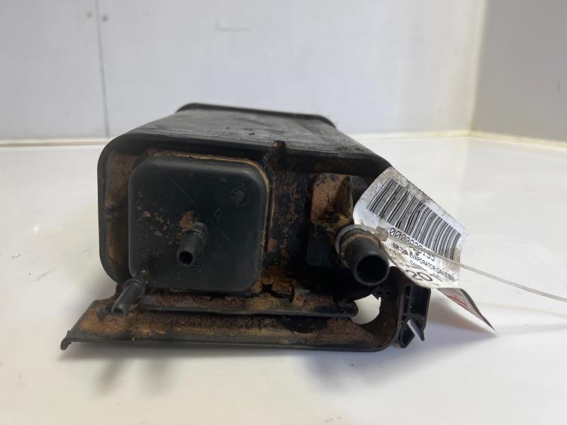 2000 Chevrolet Silverado 1500 Evaporator Canister