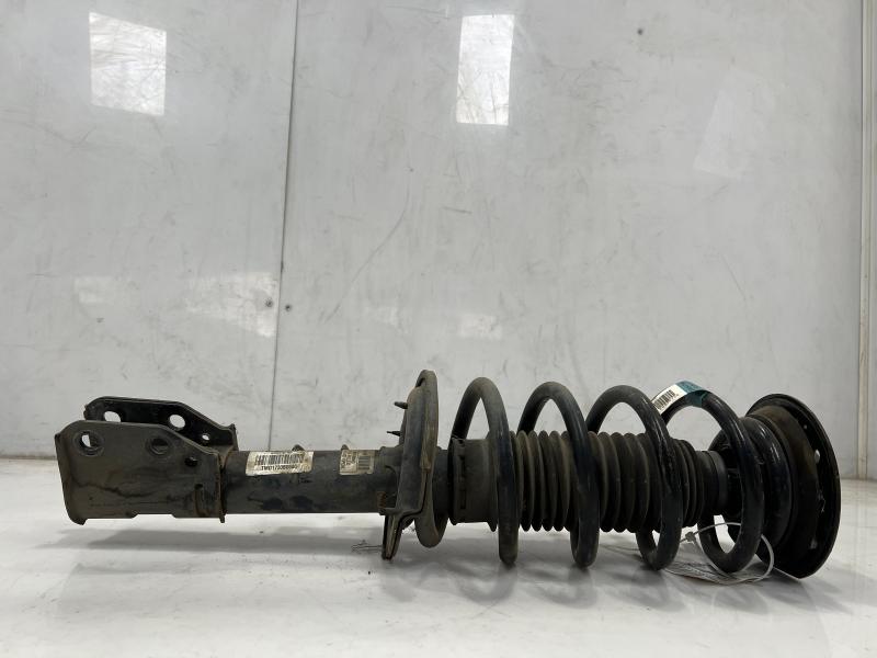 2010 GMC Terrain Strut Assembly