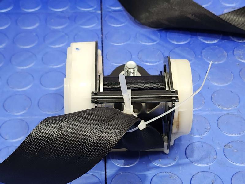 2011 Mazda CX-9 Rear Seat Belt