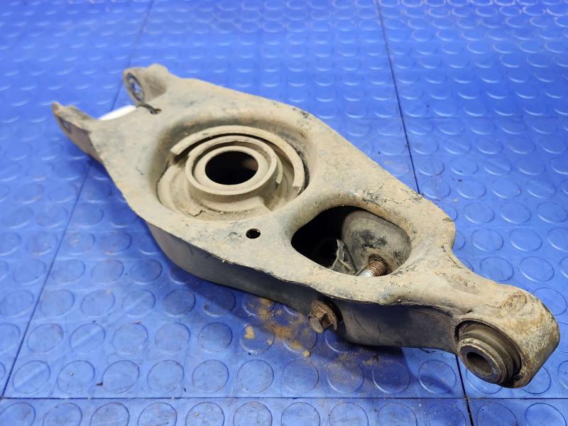 2014 Chrysler 300 Lower Control Arm Rr