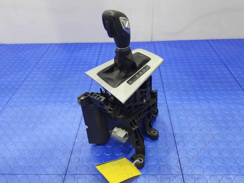 2012-2014 Ford Focus Automatic Gear Shifter Assembly OEM BV6Z7210MC