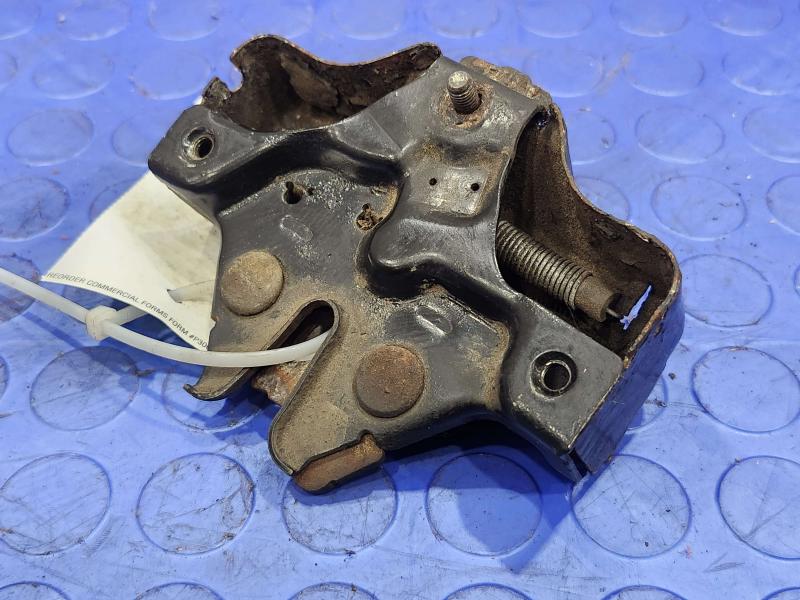 2007 Toyota Tundra Hood Latch