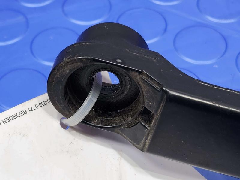 2015 Subaru Forester Wiper Arm