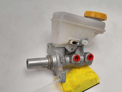 2015 - 2017 Subaru Outback Legacy 2.5L CVT Brake Master Cylinder Assembly OEM 26449FJ010