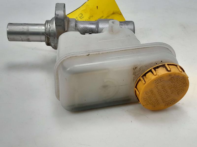 2015 - 2017 Subaru Outback Legacy 2.5L CVT Brake Master Cylinder Assembly OEM 26449FJ010