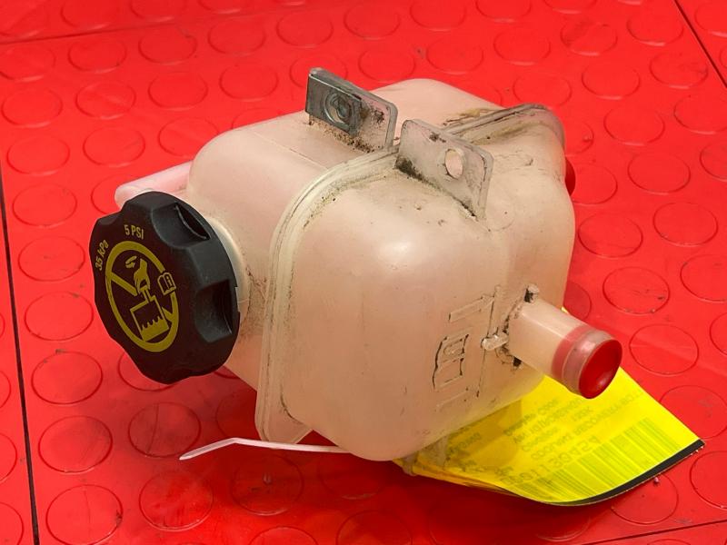 2016 Chevrolet Volt Coolant Recovery Bottle