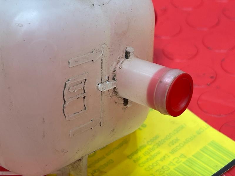 2016 Chevrolet Volt Coolant Recovery Bottle