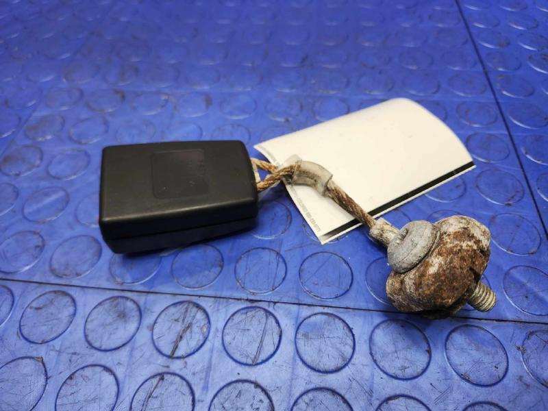 2011 BMW 535i Rear Seat Belt