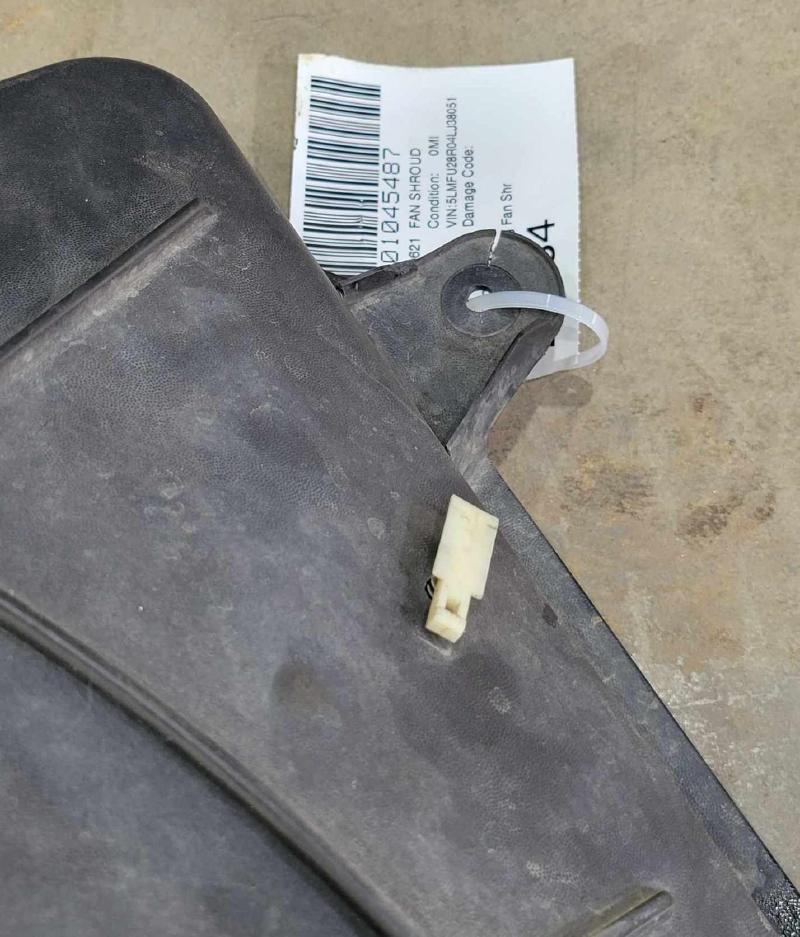 2004 Lincoln Navigator Fan Shroud