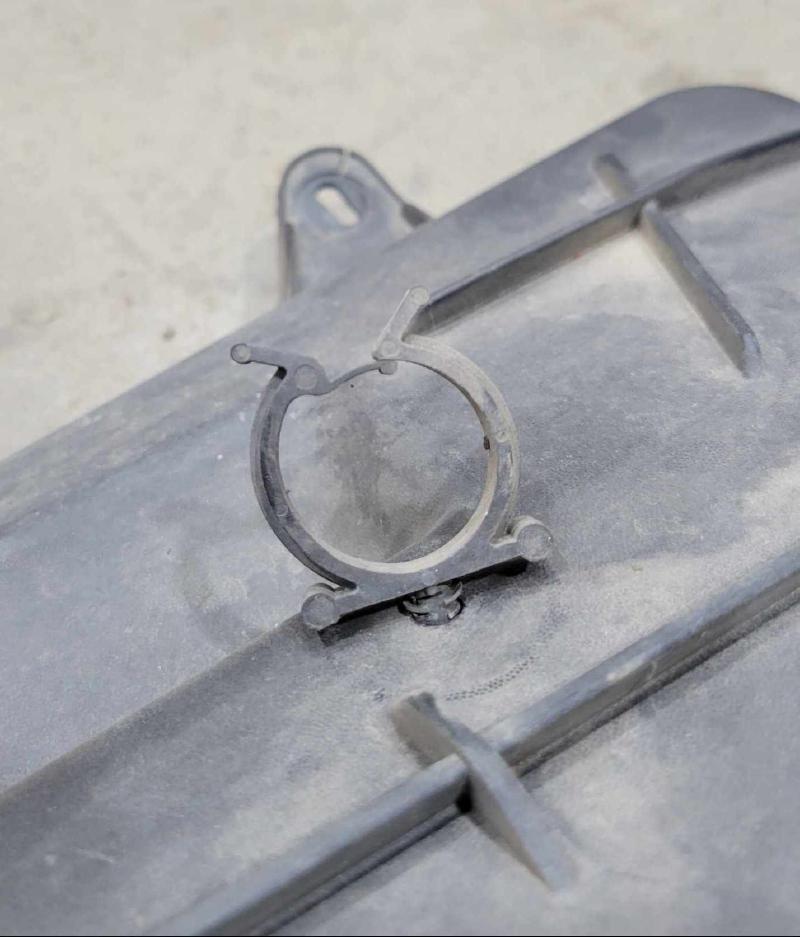 2004 Lincoln Navigator Fan Shroud