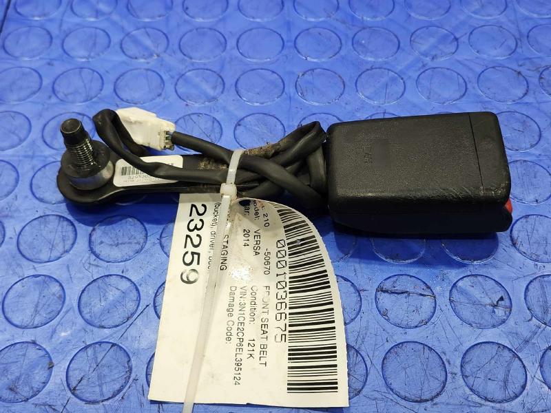 2014 Nissan Versa Front Seat Belt