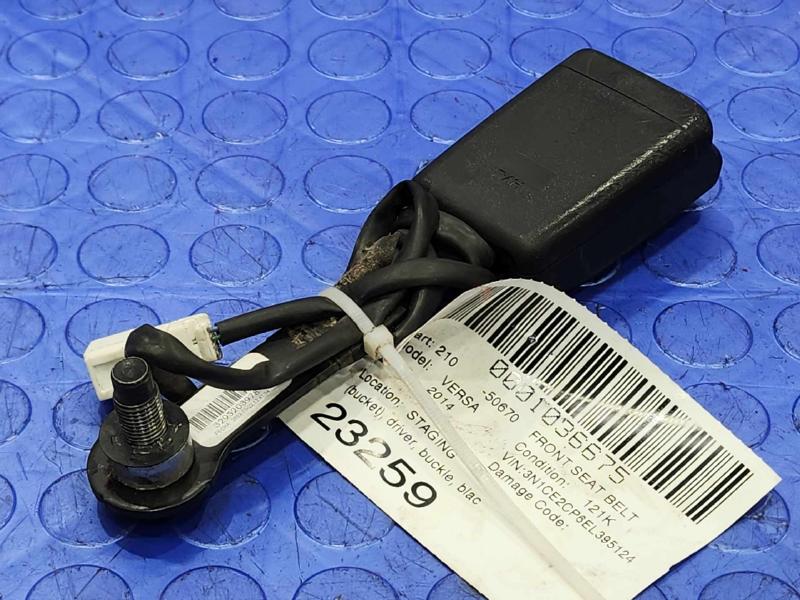 2014 Nissan Versa Front Seat Belt