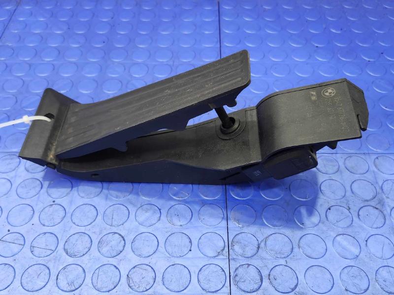 2003-2008 BMW Z4 Acccelerator Pedal Assembly Genuine OEM Part 35416762326