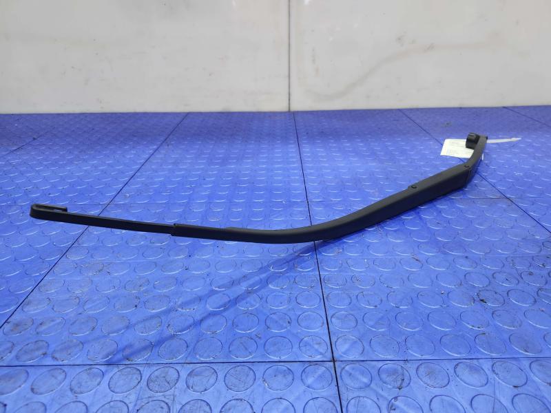 2018 Nissan Maxima Wiper Arm