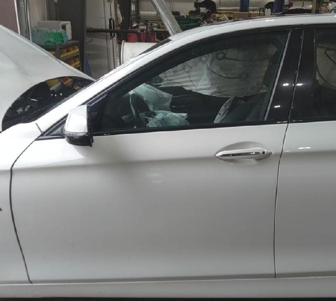 2016 BMW 528I Front Door