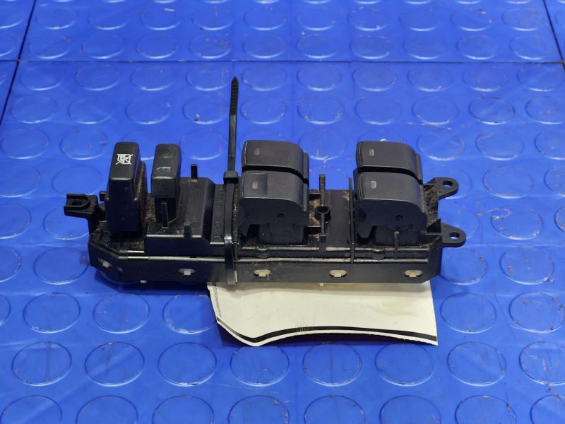 2010 Toyota Prius Door Switch Front