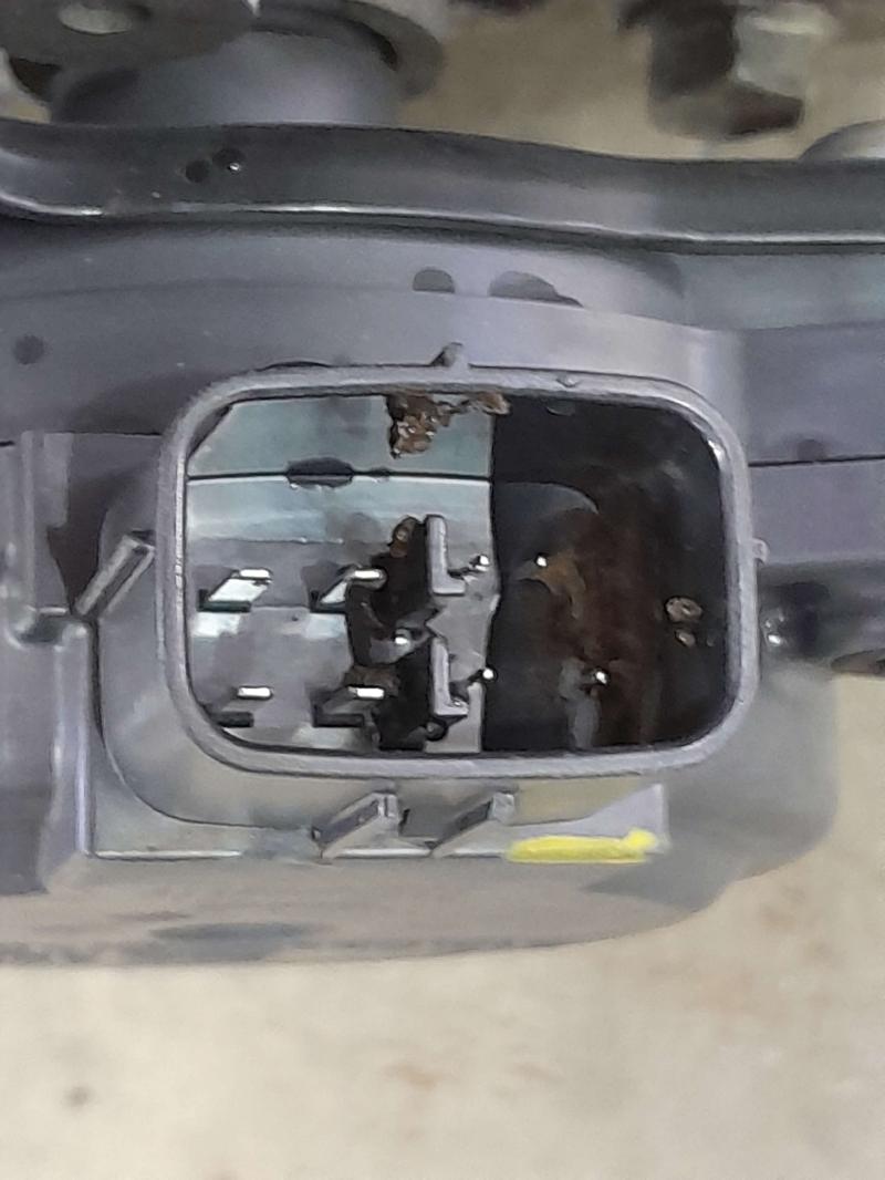 2012 Toyota Prius Transmission Assy.