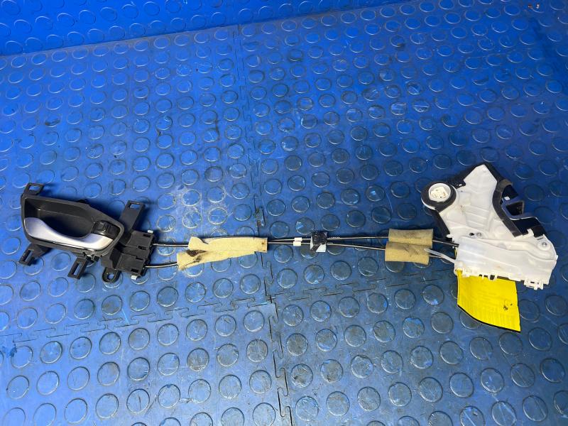 2018 Honda CR-V Front Door Latch