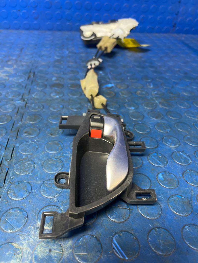 2018 Honda CR-V Front Door Latch