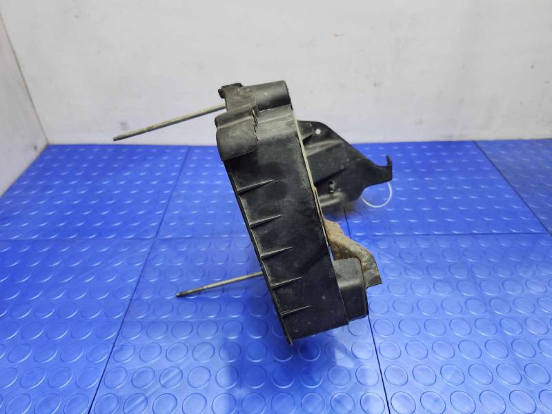 2013 Ford Taurus Battery Tray