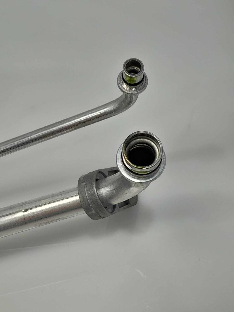 2013 - 2020 Nissan Pathfinder Rear AC Evaporator Pipe Liquid and Suction Hoses OEM 924623JA0B