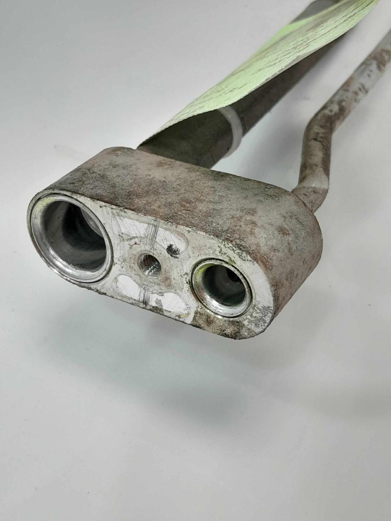 2013 - 2020 Nissan Pathfinder Rear AC Evaporator Pipe Liquid and Suction Hoses OEM 924623JA0B