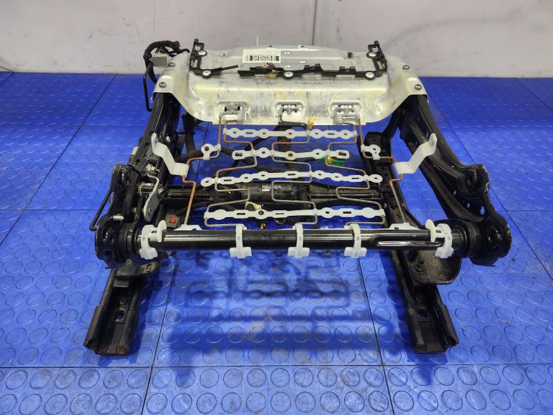 2018 Alfa Romeo Giulia Seat Track