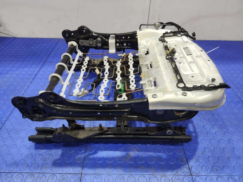 2018 Alfa Romeo Giulia Seat Track