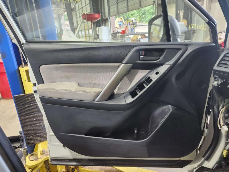 2015 Subaru Forester Front Door Trim Panel