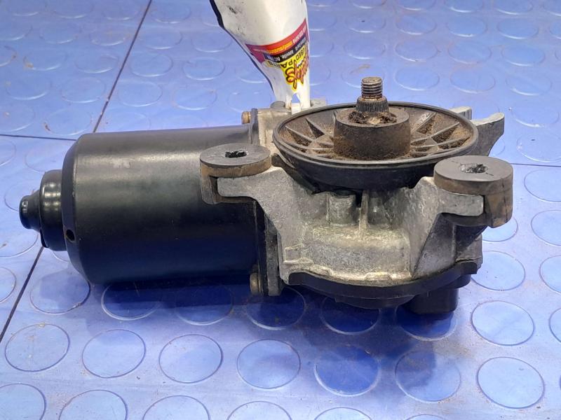 2003 Toyota Tundra Wiper Motor Front
