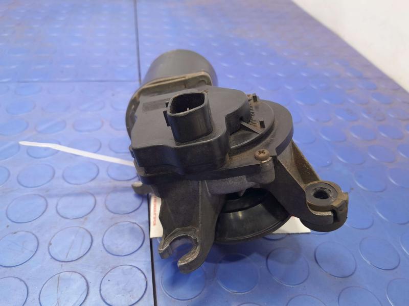 2003 Toyota Tundra Wiper Motor Front