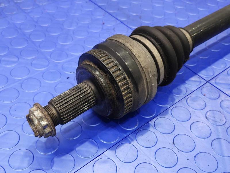 2006 BMW Z4 Axle Shaft