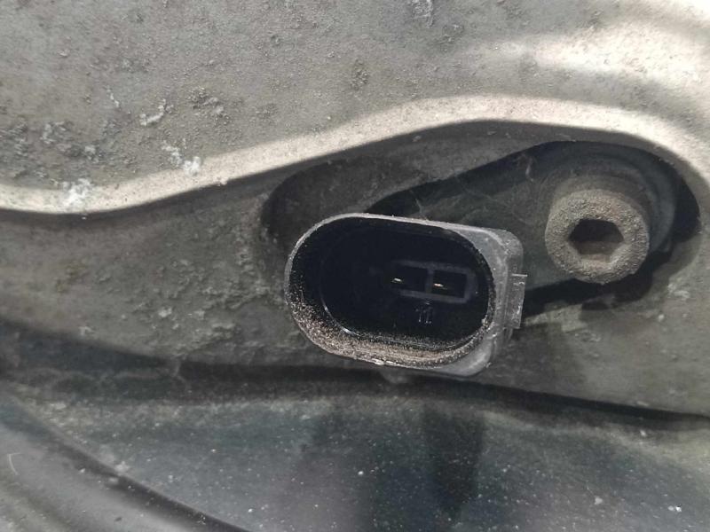 2006 Volkswagen Passat Spindle Knuckle Front