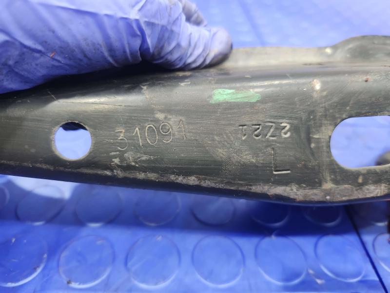 2013 Nissan Pathfinder Lower Control Arm Rr