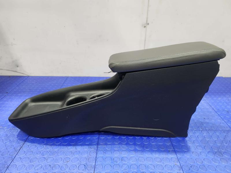 2017 Toyota Prius Front Console