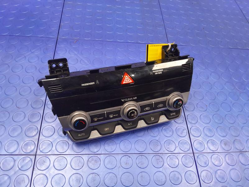 2020 Hyundai Elantra Heater A/C Control