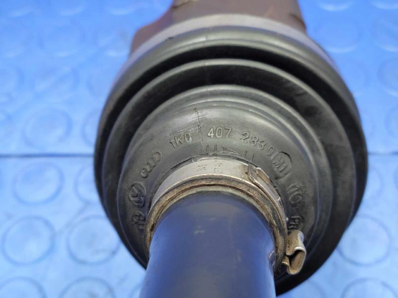 2009 Volkswagen Tiguan Axle Shaft