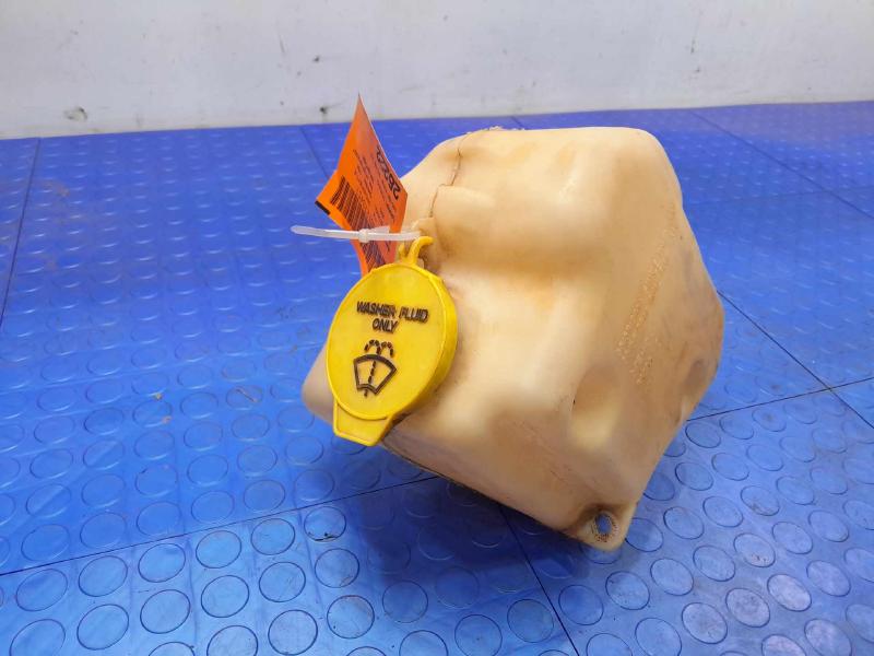 2003-2006 Jeep Wrangler TJ Windshield Washer Fluid Reservoir Assembly OEM 05096344AA