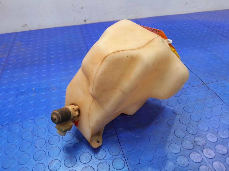 2003-2006 Jeep Wrangler TJ Windshield Washer Fluid Reservoir Assembly OEM 05096344AA