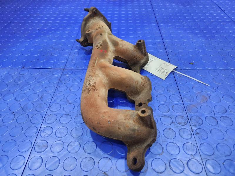 2014 Chevrolet Silverado 1500 Exhaust Manifold