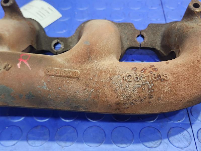 2014 Chevrolet Silverado 1500 Exhaust Manifold