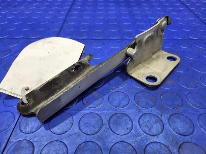 2006 Ford Mustang Hood Hinge