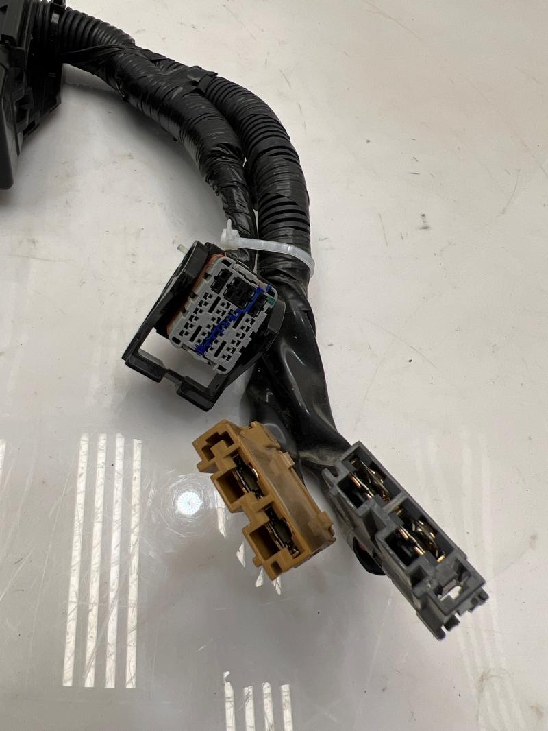 2013 - 2019 Nissan Sentra Engine Bay Fuse Box Relay Box OEM